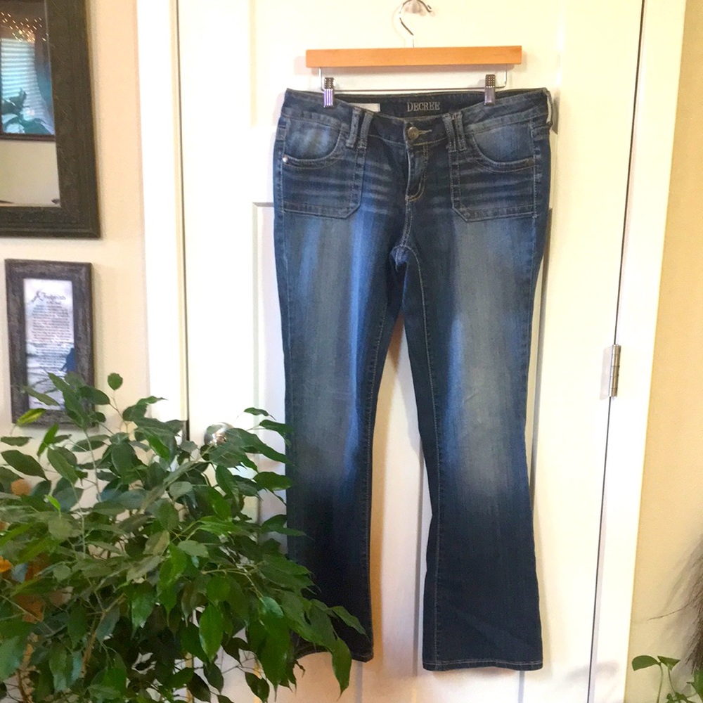 NWOT Decree Bootcut Stretch Jeans